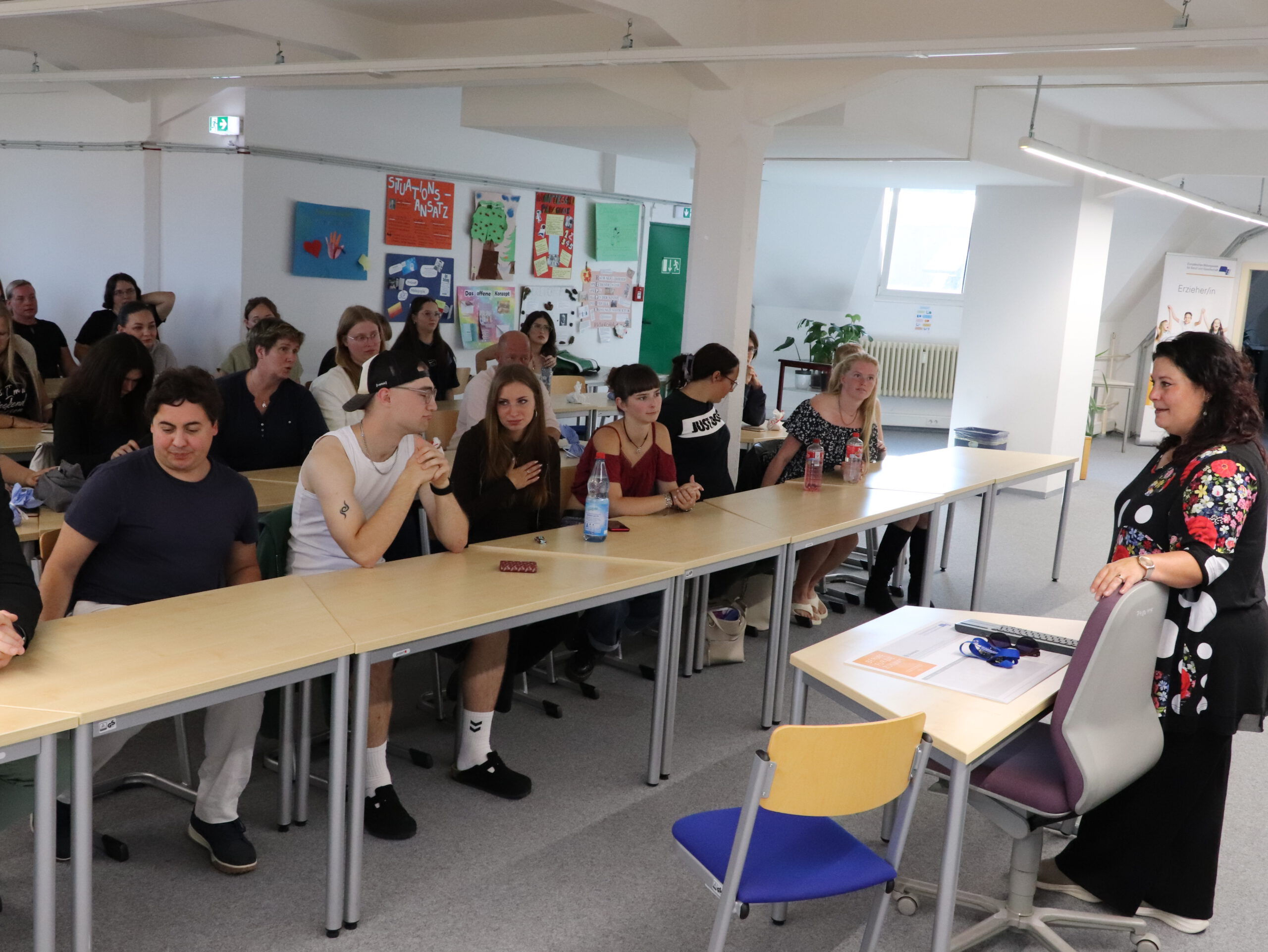 Willkommen, neue Schüler beim EBG in Brandenburg!